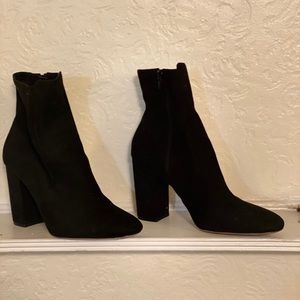 Black Aldo high heeled booties